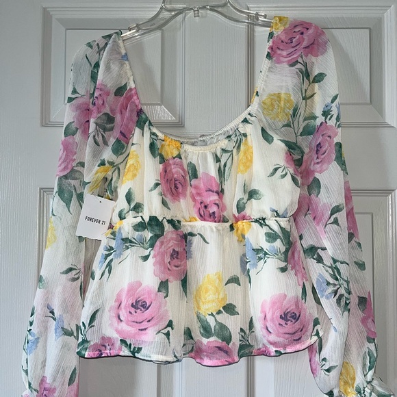 NWT Forever 21 long sleeve white with pink and yellow flowers Blouse Size S - Picture 3 of 5